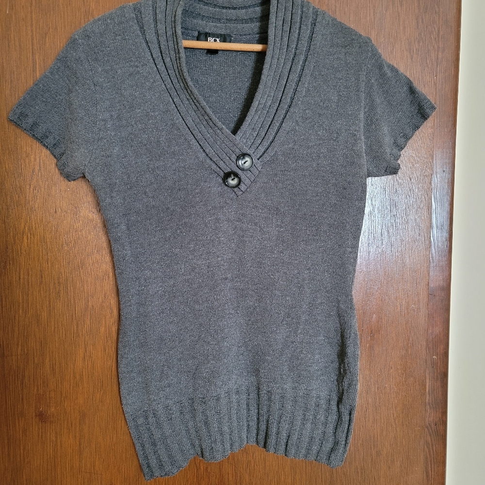 Women's Short Sleeve Pullover Sweater
